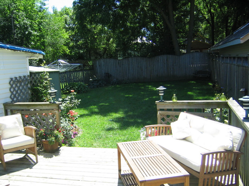 backyard_resize.jpg